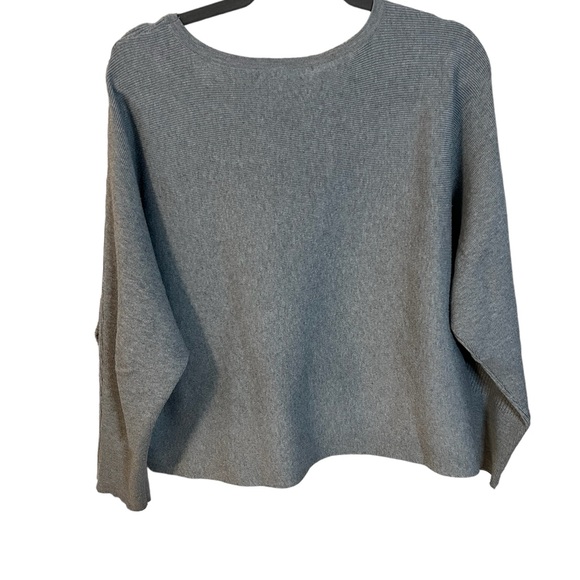 A Cable & Gauge gray sweater in size 1X - Picture 5 of 6